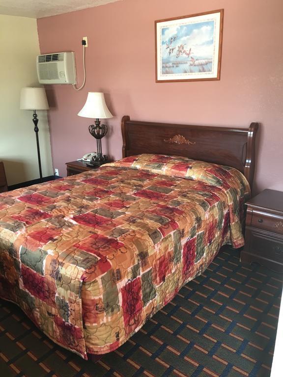 Best Value Inn Motel Sandusky マリアーナ エクステリア 写真