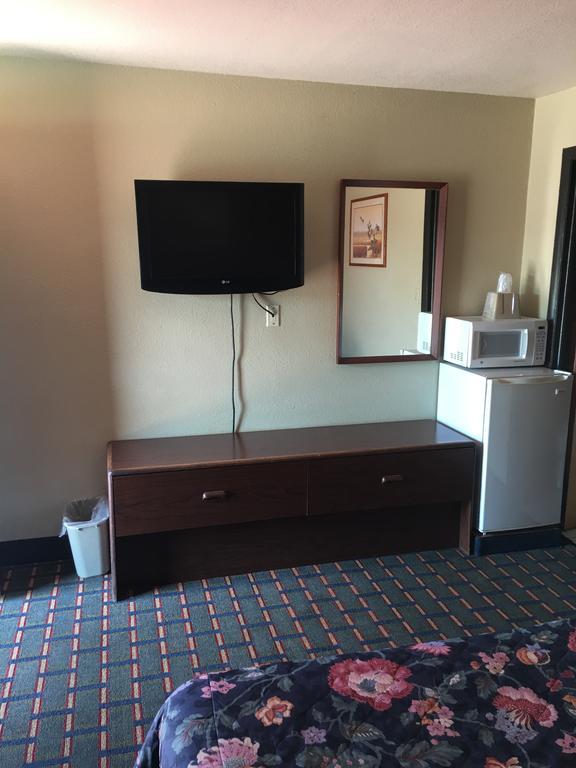 Best Value Inn Motel Sandusky マリアーナ エクステリア 写真