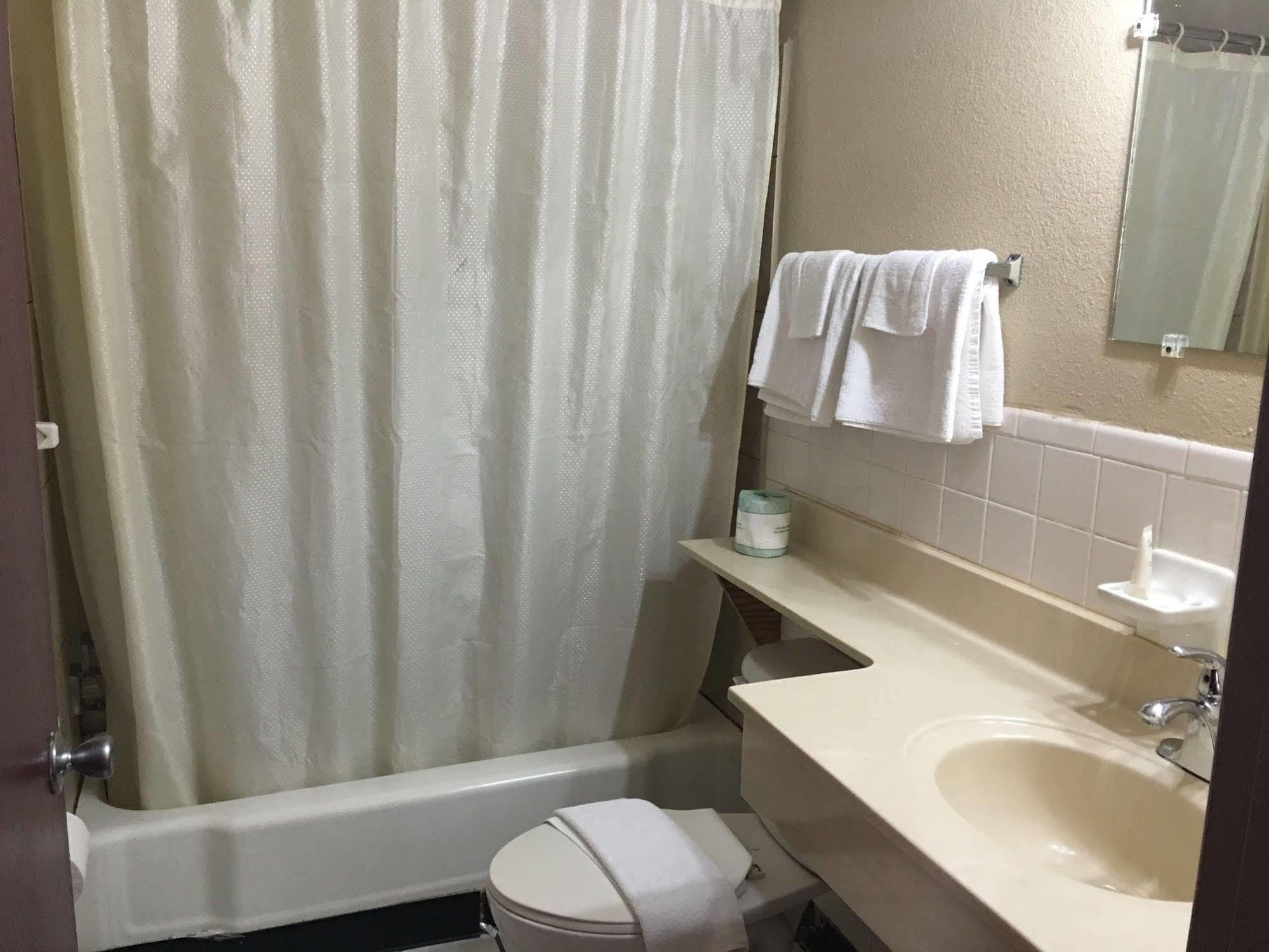 Best Value Inn Motel Sandusky マリアーナ エクステリア 写真