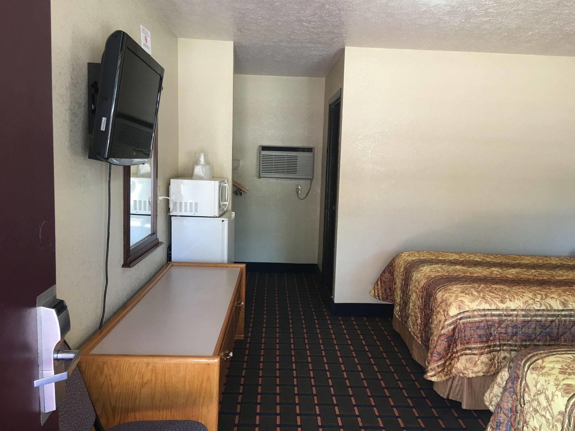 Best Value Inn Motel Sandusky マリアーナ エクステリア 写真